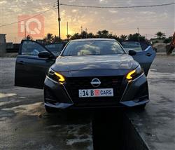 نيسان ألتيما